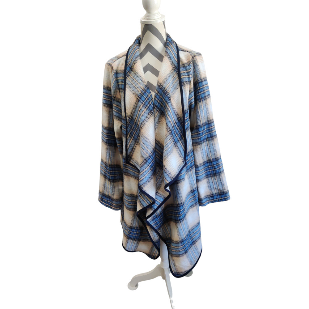 New With Tags RA Womens Blue plaid Oversize Cardigan Size XXL